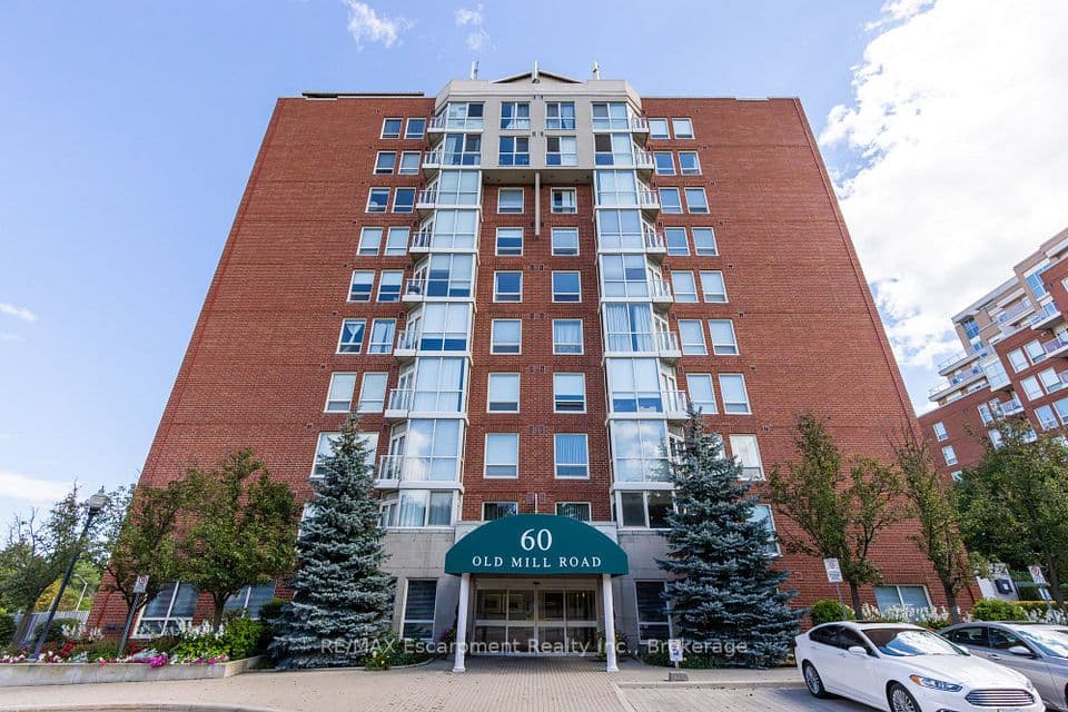 60 Old Mill Road PH1, Oakville, ON L6J 7V9 – photo 2