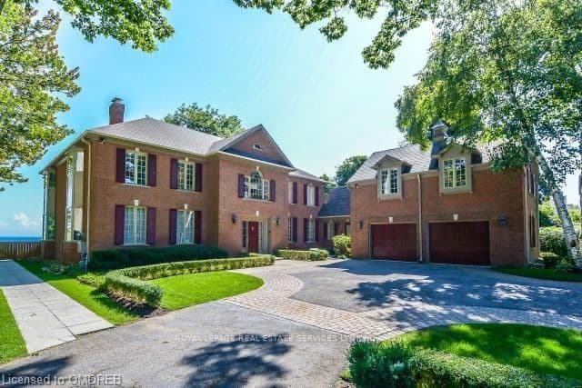 16 Ennisclare Drive W, Oakville, ON L6J 4N2 – main photo