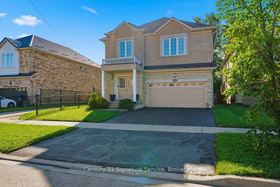322 Comiskey Crescent, Mississauga, ON L5W 0C5 – main photo