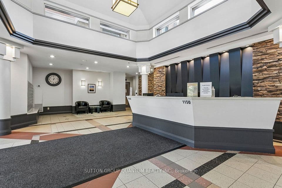 1150 PARKWEST Place 307, Mississauga, ON L5E 3K4 – photo 3