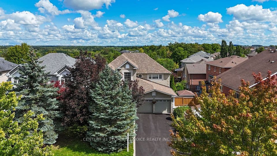 43 Strawberry Hill Court, Caledon, ON L7E 2M4 – photo 2