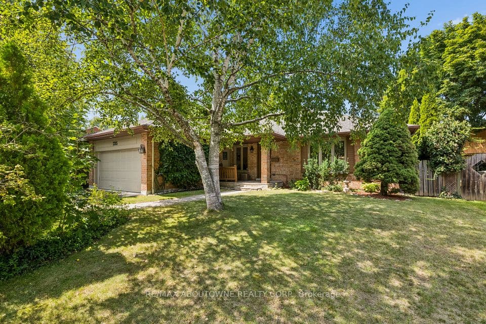 2285 Dunedin Road, Oakville, ON L6J 5V4 – photo 3