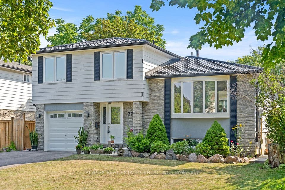 27 Jefferson Road, Brampton, ON L6S 2G6 – photo 2