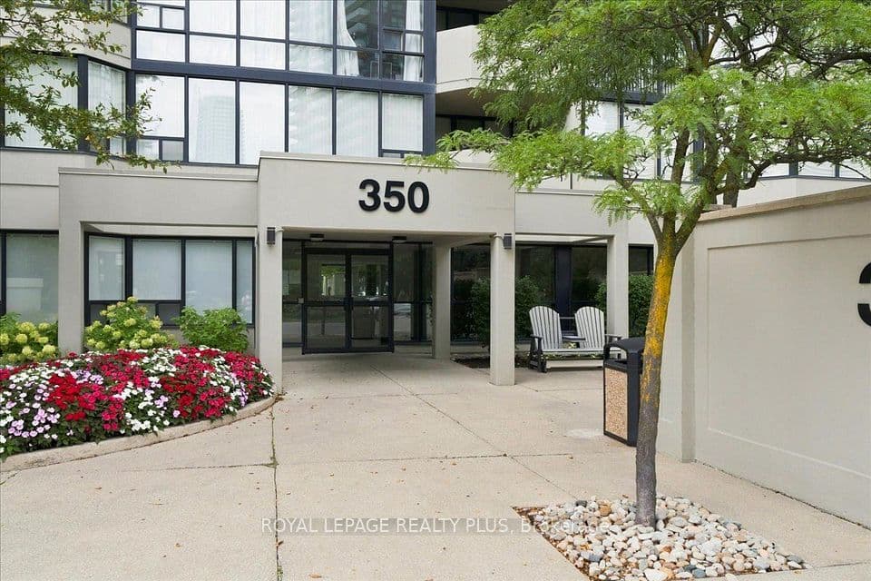 350 Rathburn Road W 701, Mississauga, ON L5B 3Y2 – photo 2