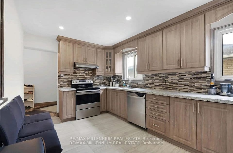26 Talbot Street, Brampton, ON L6X 2P5 – photo 3