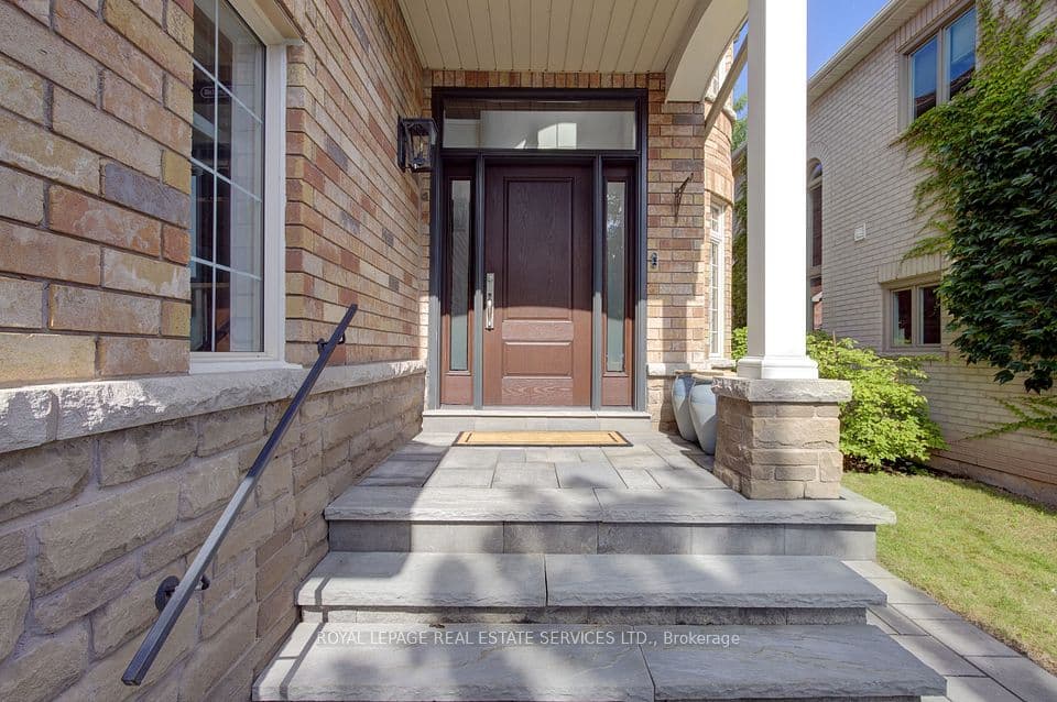 2329 Glenfield Road, Oakville, ON L6M 3V1 – photo 3