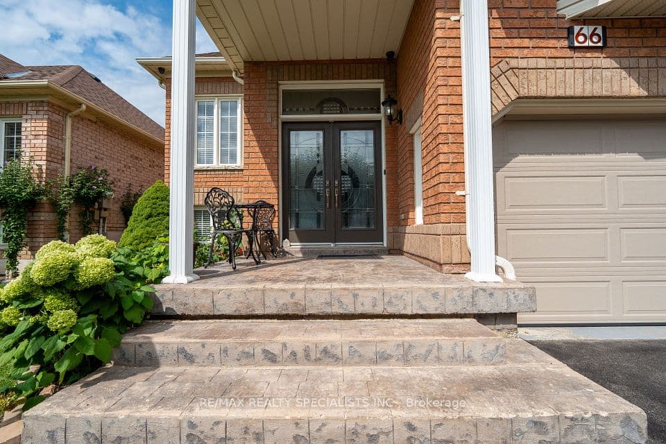 66 Ryegrass Crescent, Brampton, ON L7A 3J9 – photo 3