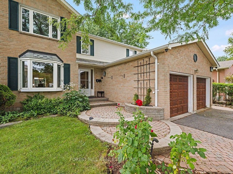 6366 Miller's Grove, Mississauga, ON L5N 3M7 – photo 2