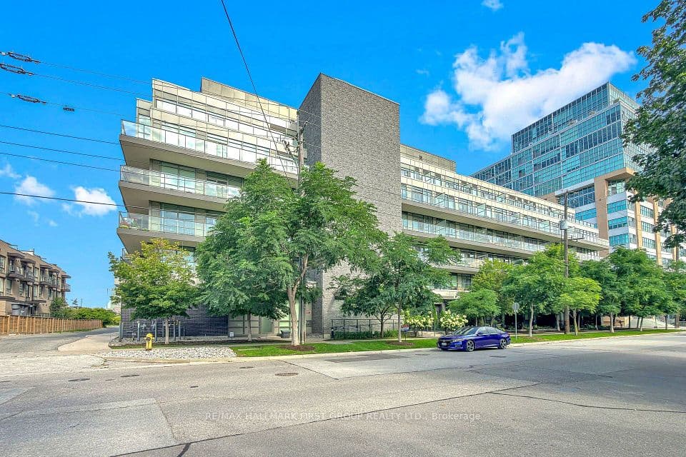 8 Fieldway Road 505, Toronto, ON M8Z 3L1 – main photo