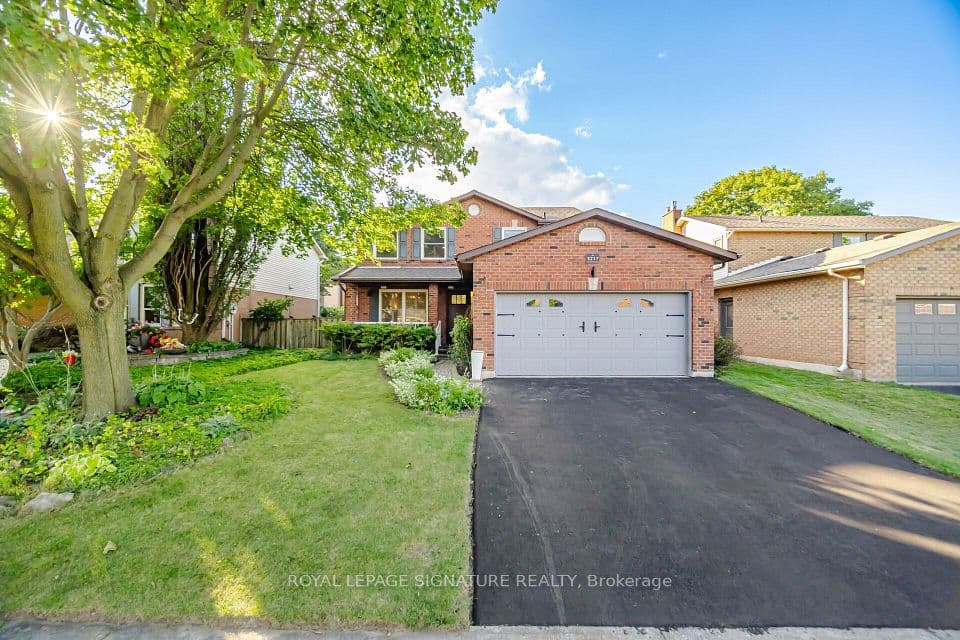 3217 Hazelwood Avenue, Burlington, ON L7M 2V3 – main photo