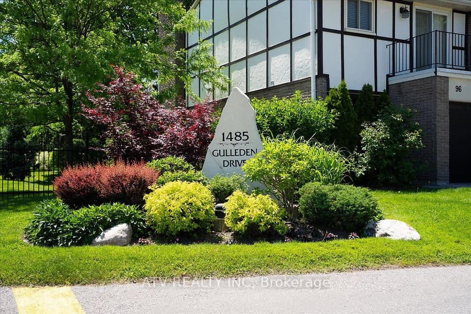1485 Gulleden Drive 21, Mississauga, ON L4X 2T2 – photo 2