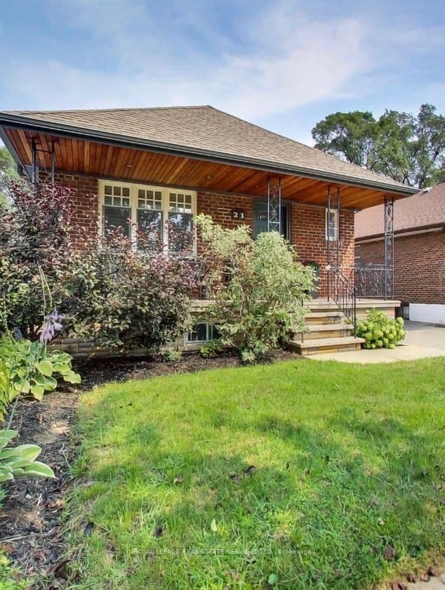 21 Parker Avenue, Toronto, ON M8Z 4L6 – main photo
