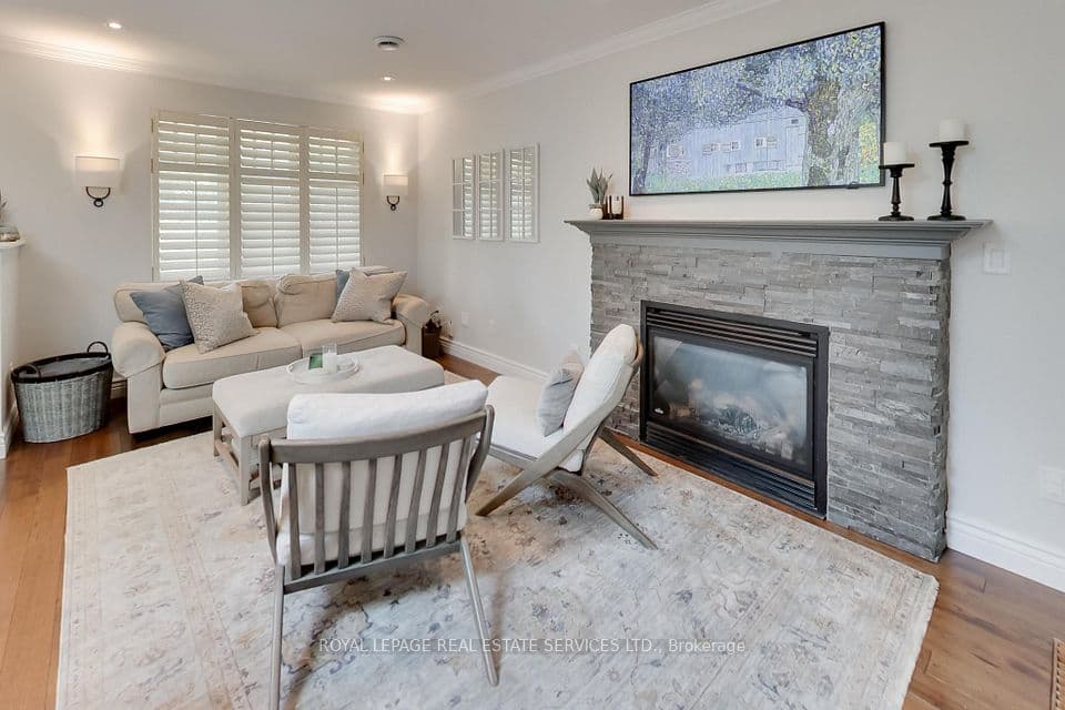 21 Parker Avenue, Toronto, ON M8Z 4L6 – photo 3