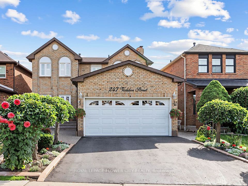 247 Vodden Street W, Brampton, ON L6X 2X7 – photo 3