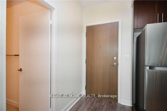 3985 Grand Park Drive 1610, Mississauga, ON L5B 0H8 – photo 3