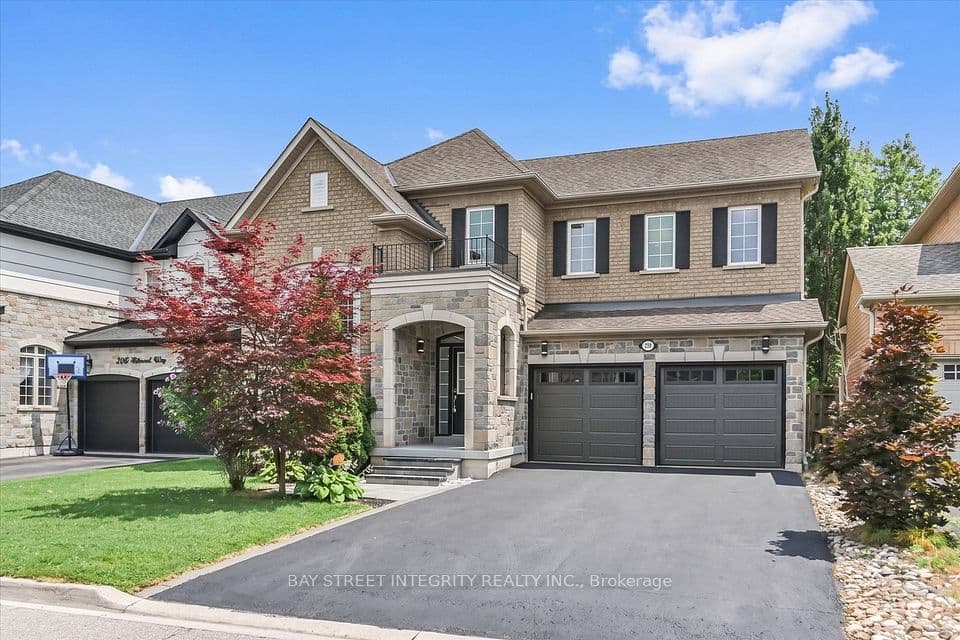 210 Milkweed Way, Oakville, ON L6L 0A6 – photo 2