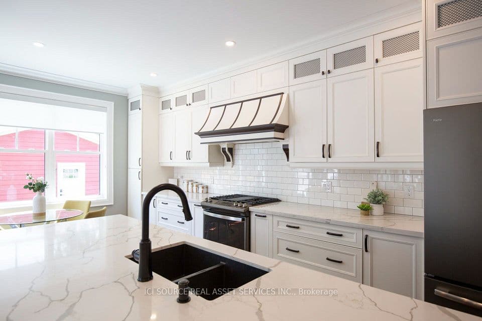 62 Miles Street, Milton, ON L9T 1E6 – main photo