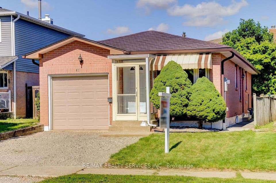 41 Greenleaf Crescent, Brampton, ON L6X 2V5 – photo 2