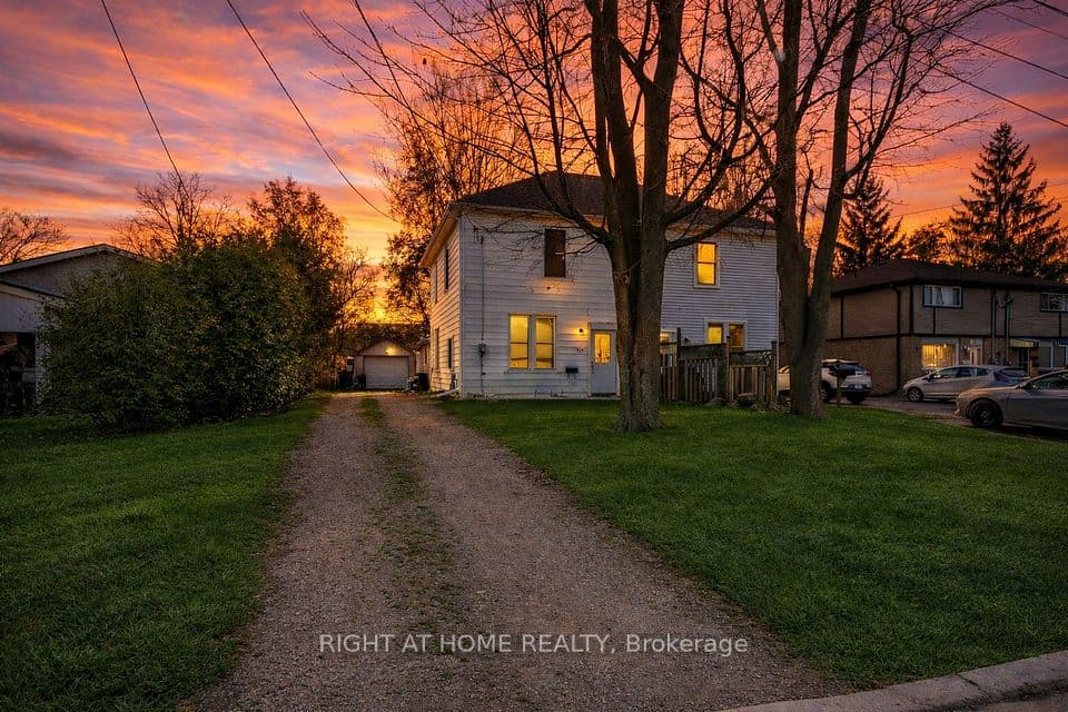126 Poplar Avenue, Halton Hills, ON L7J 2E2 – photo 2