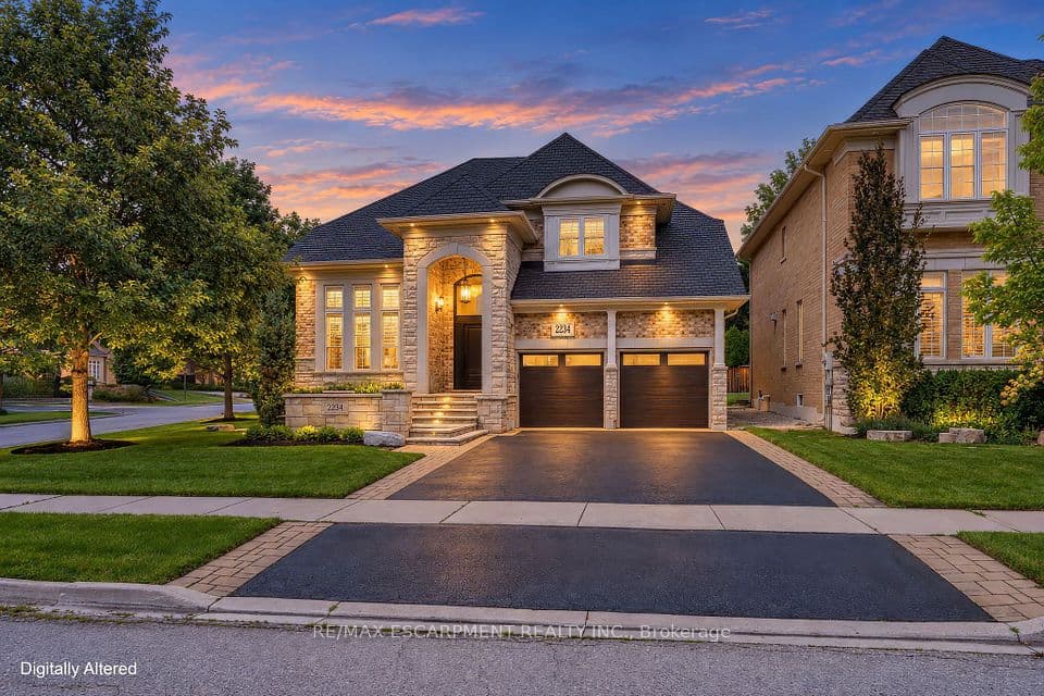 2234 Lyndhurst Drive, Oakville, ON L6H 7V4 – main photo