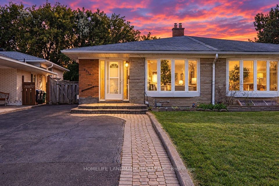 3314 Queen Frederica Drive, Mississauga, ON L4Y 3B2 – main photo