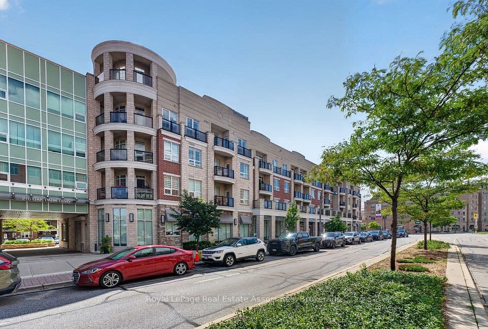 216 Oak Park Boulevard 214, Oakville, ON L6H 7S8 – photo 2