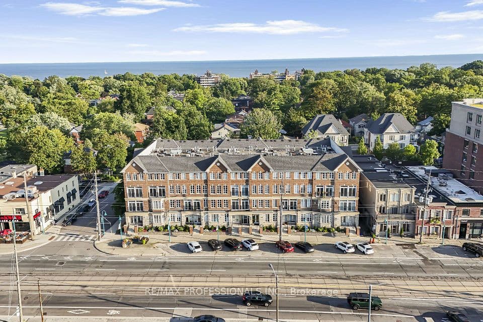 3531 Lake Shore Boulevard W 211, Toronto, ON M8W 1P4 – photo 3
