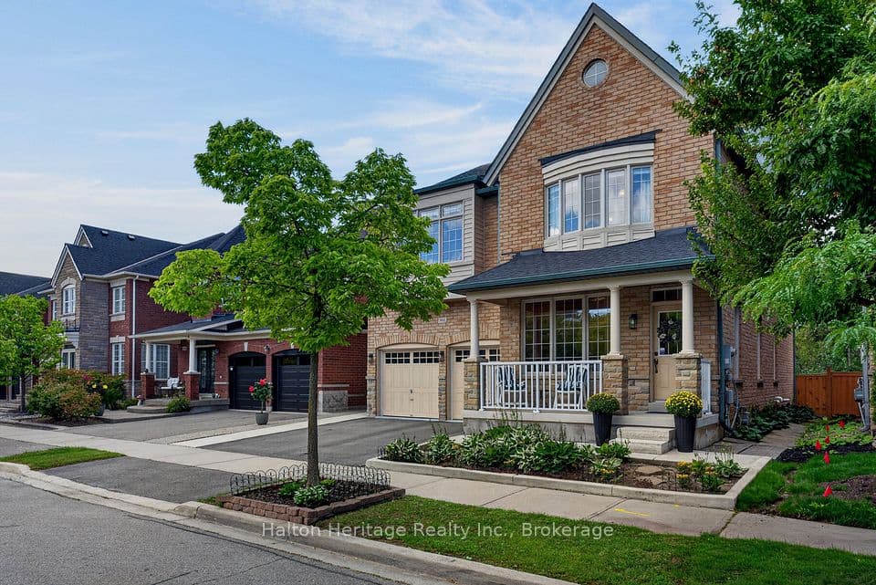 360 Holmes Crescent, Milton, ON L9T 0T4 – photo 2