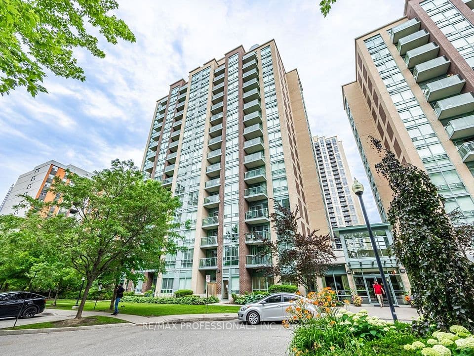 7 Michael Power Place 509, Toronto, ON M9A 0A4 – main photo