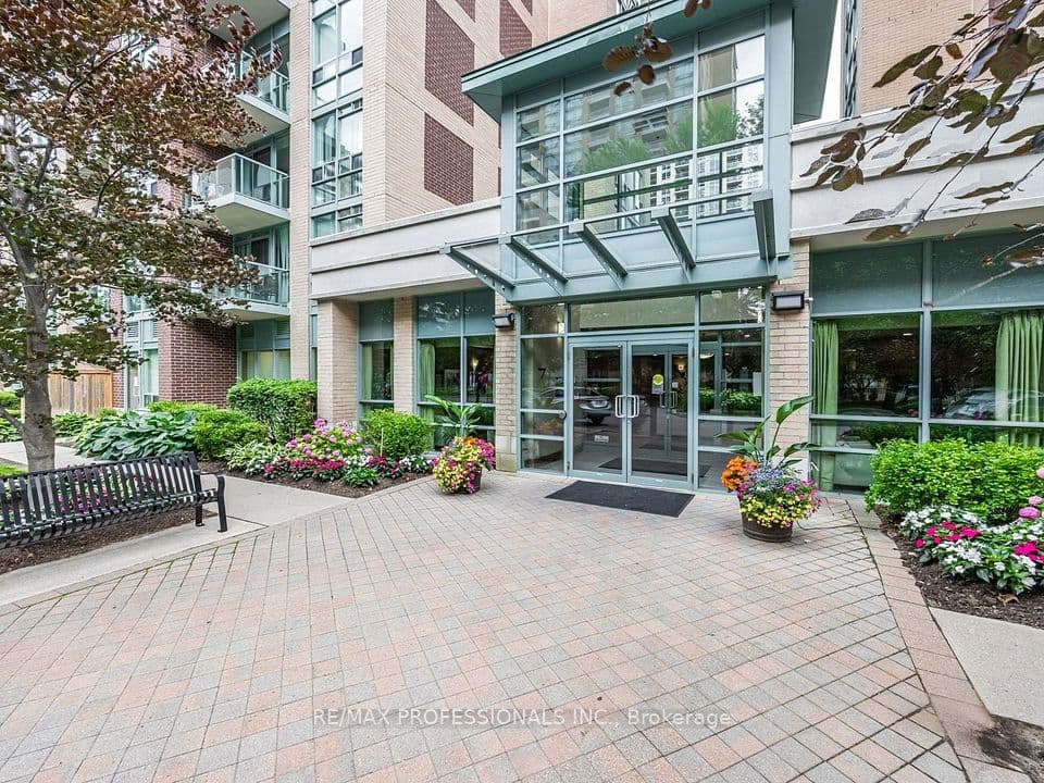 7 Michael Power Place 509, Toronto, ON M9A 0A4 – photo 2