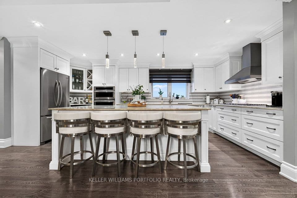 5 Northampton Drive, Toronto, ON M9B 4S5 – photo 2