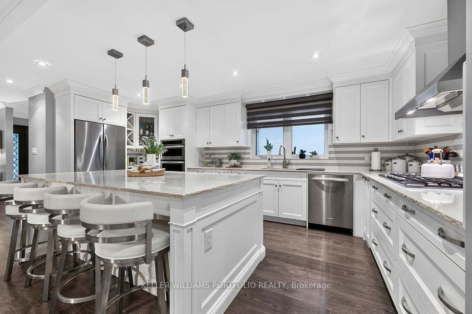 5 Northampton Drive, Toronto, ON M9B 4S5 – photo 3