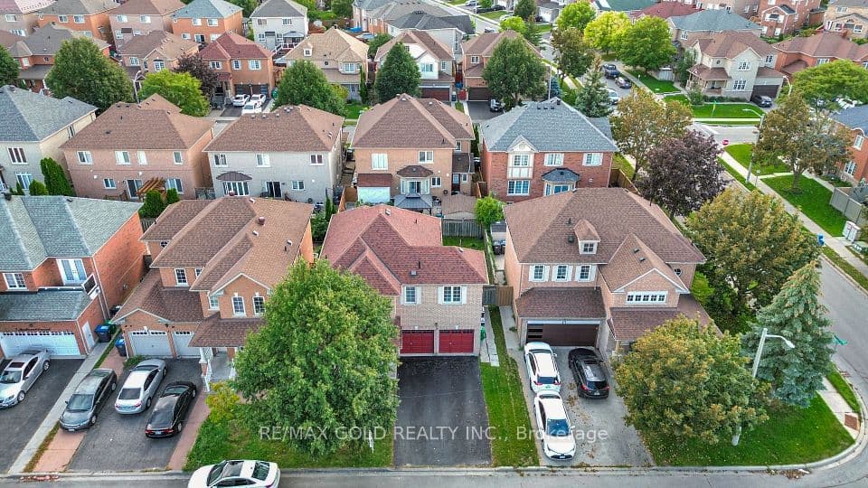 3 Marbleseed Crescent, Brampton, ON L6R 2J8 – photo 3