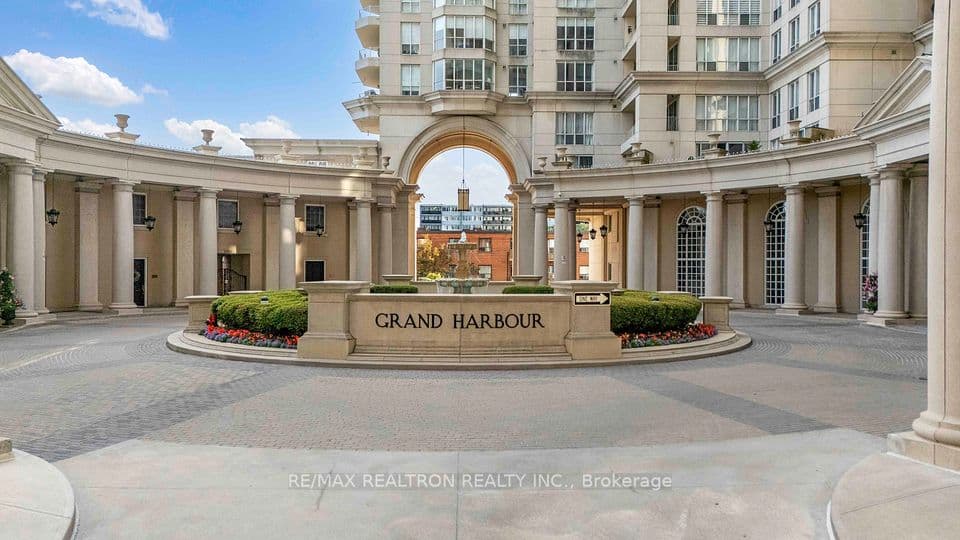2287 Lake Shore Boulevard W 1402, Toronto, ON M8V 3Y1 – photo 2