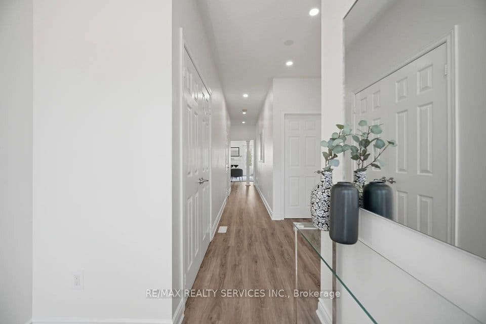 40 Balin Crescent, Brampton, ON L6X 0V5 – photo 3