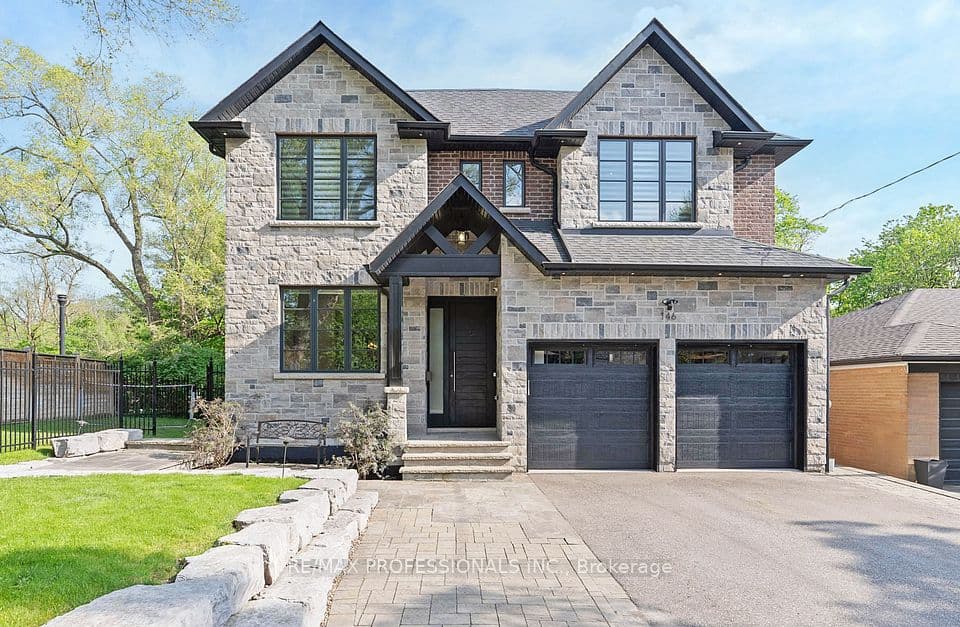 146 Thompson Avenue, Toronto, ON M8Z 3V2 – photo 2