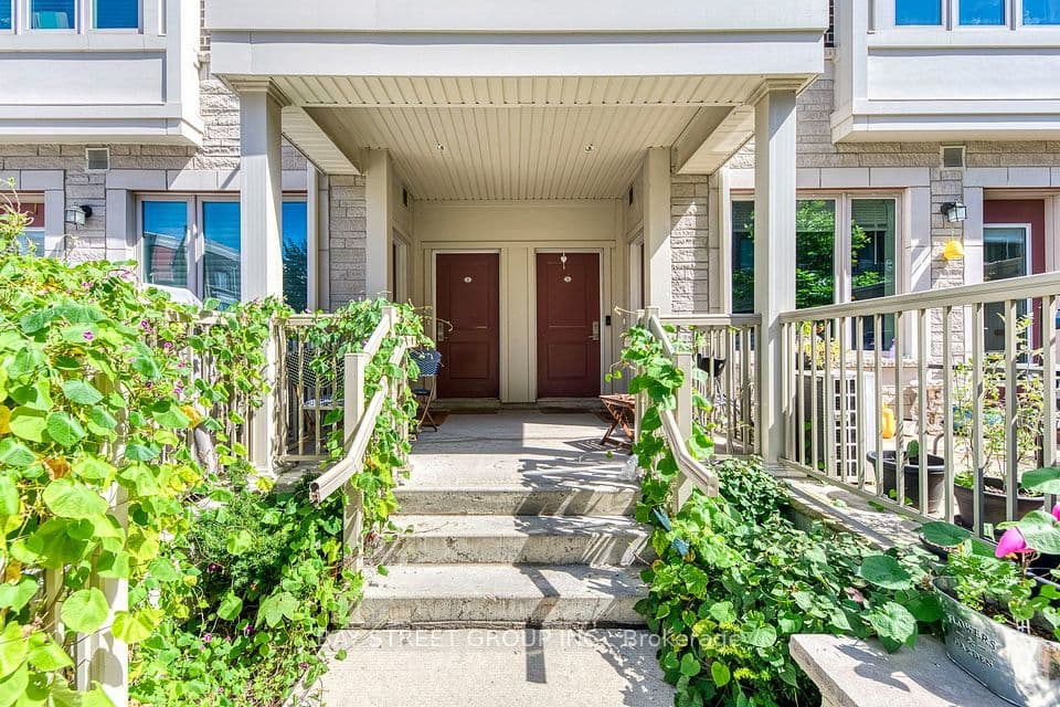 100 Long Branch Avenue 2, Toronto, ON M8W 0C1 – photo 3