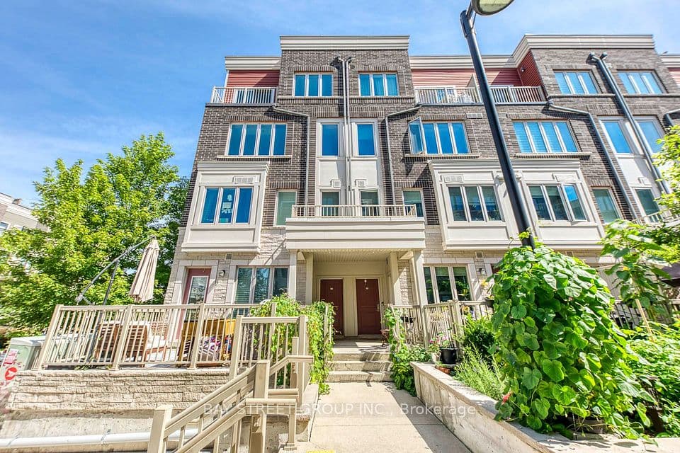 100 Long Branch Avenue 2, Toronto, ON M8W 0C1 – main photo