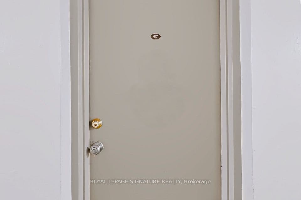 2485 Woking Crescent 401, Mississauga, ON L5K 1Z6 – photo 2