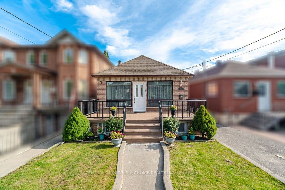 161 Northland Avenue, Toronto, ON M6N 2E4 – photo 2