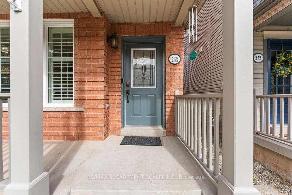 253 Gatwick Drive, Oakville, ON L6H 7K3 – photo 3