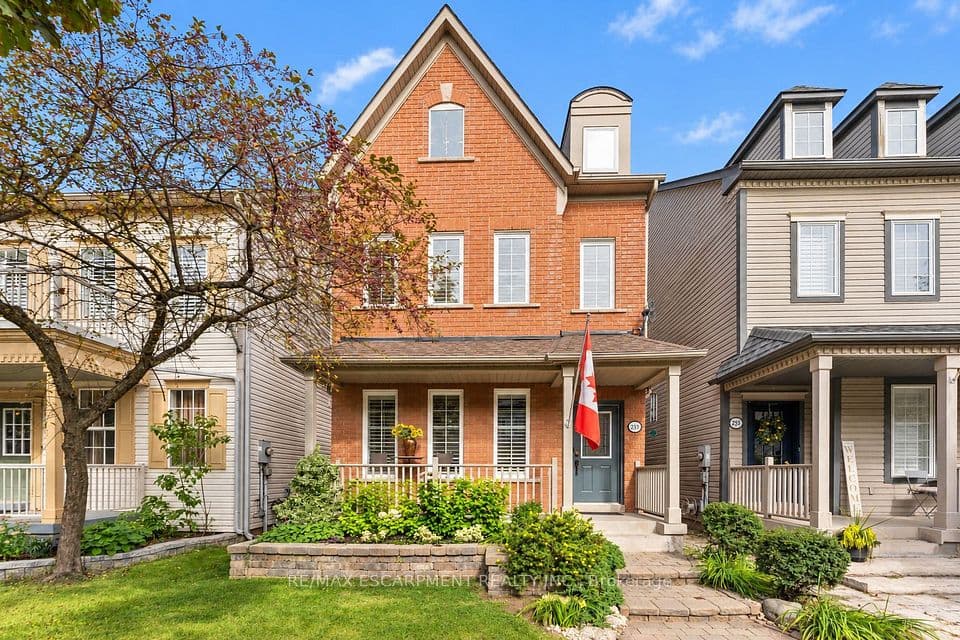 253 Gatwick Drive, Oakville, ON L6H 7K3 – main photo