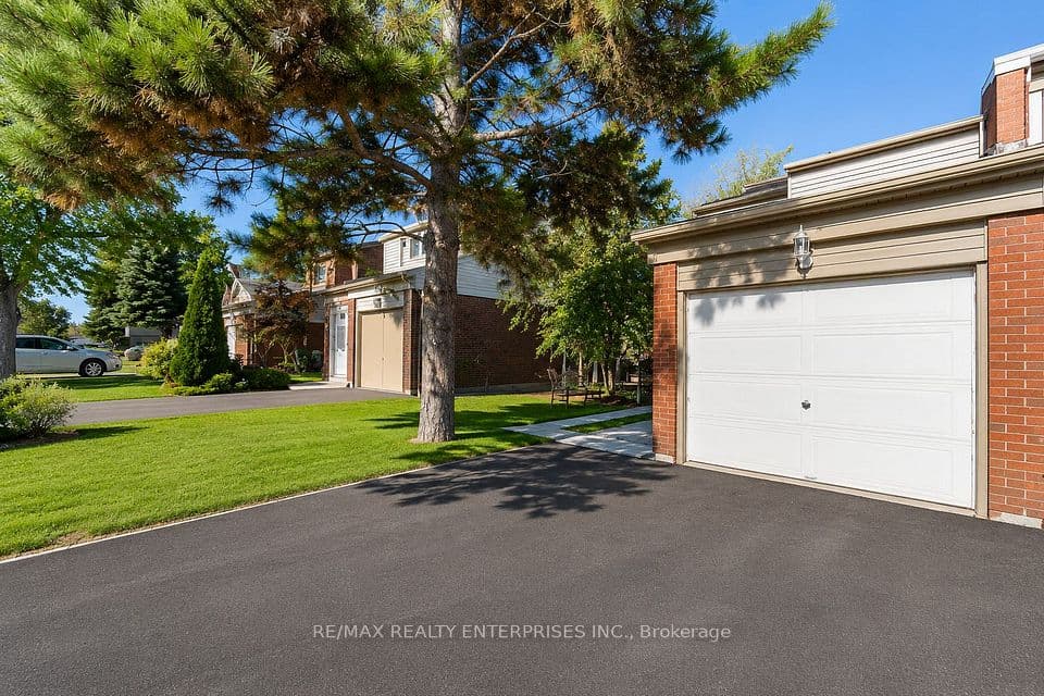 3446 Ash Row Crescent N, Mississauga, ON L5L 1K4 – main photo