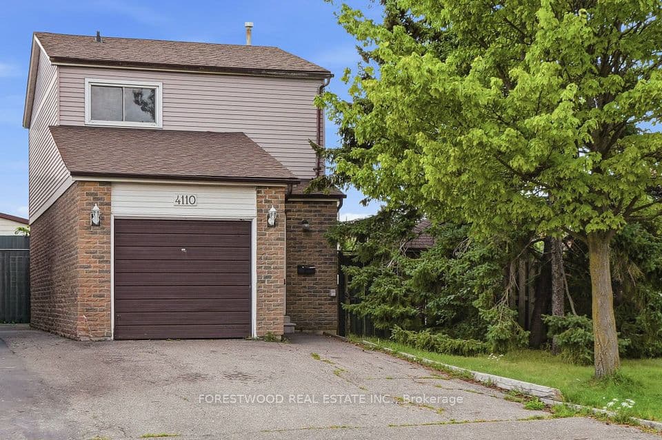 4110 Quaker Hill Drive, Mississauga, ON L5C 3M3 – photo 2
