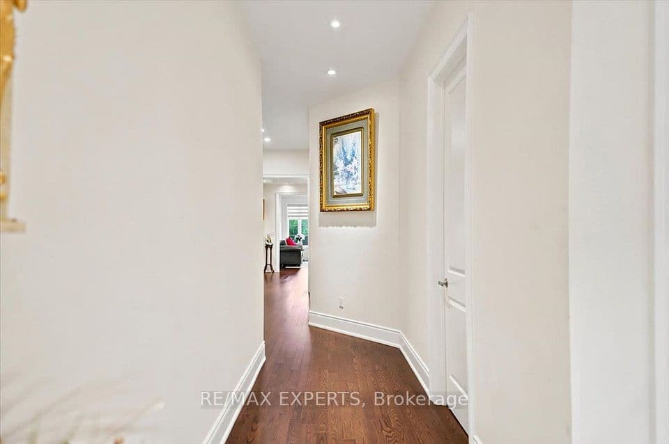 30 Midmorning Road, Brampton, ON L1R 0N8 – photo 3