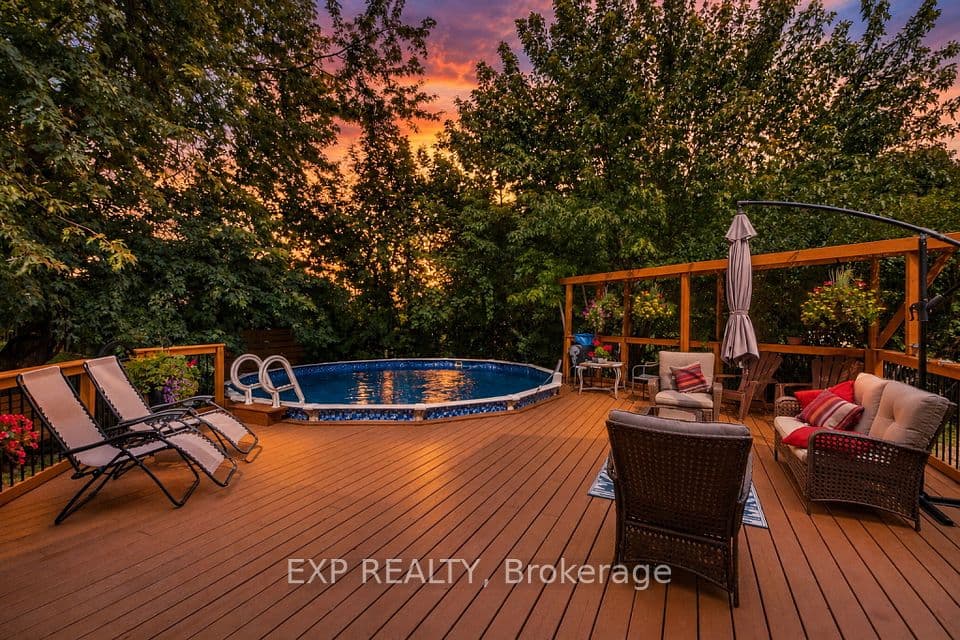 6073 Featherhead Crescent, Mississauga, ON L5N 2B5 – photo 2