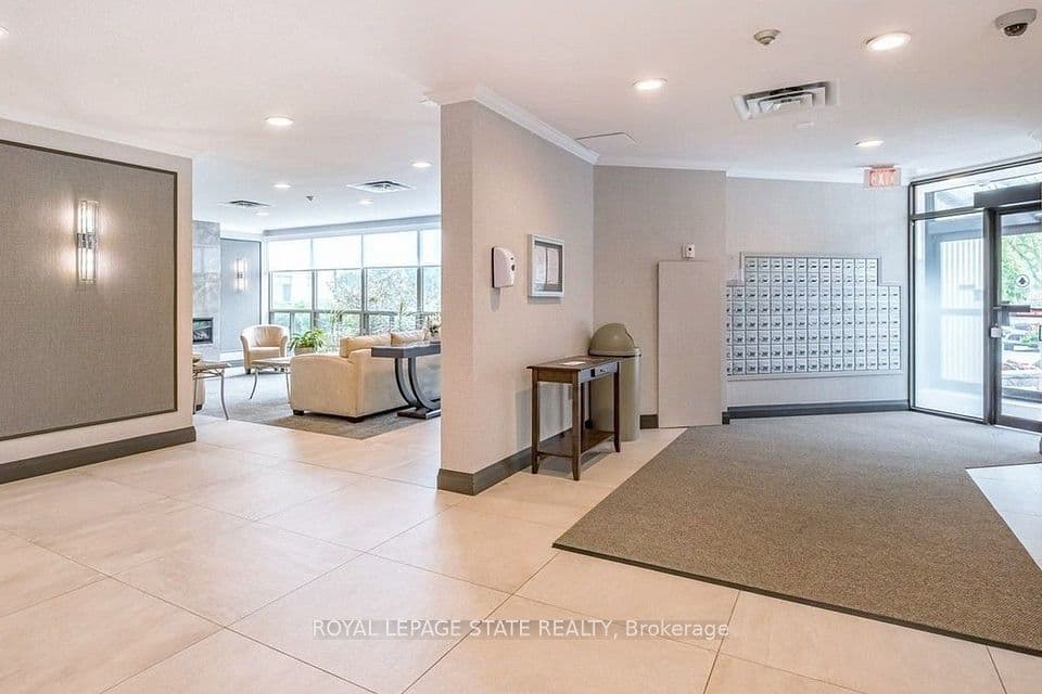 5080 Pinedale Avenue 1002, Burlington, ON L7L 5V7 – photo 2