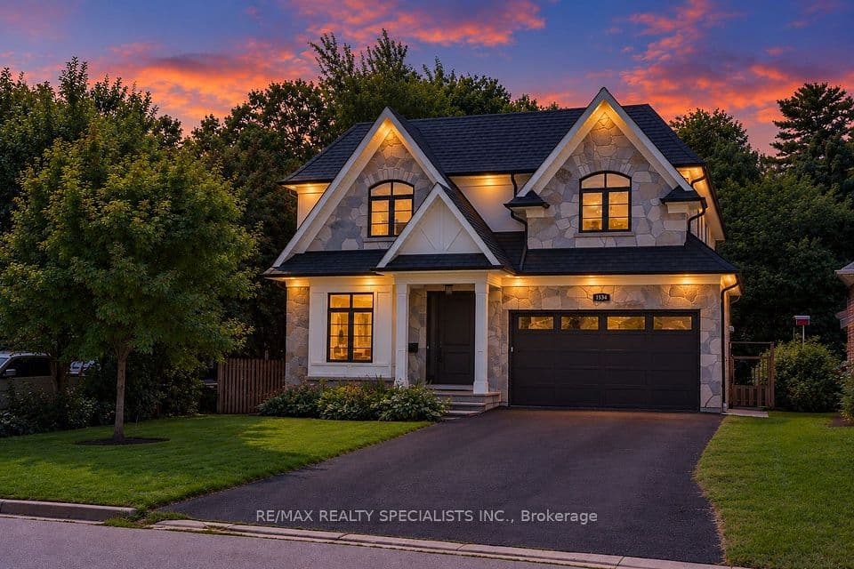 1534 Trotwood Avenue, Mississauga, ON L5G 3Z9 – main photo