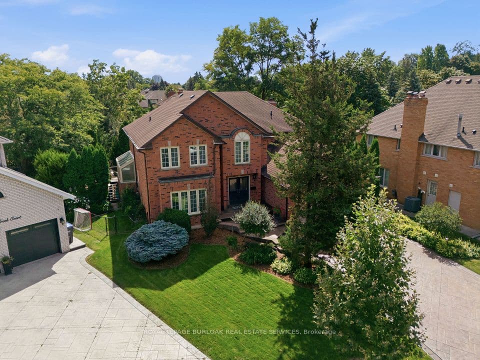 1820 Shady Creek Court, Mississauga, ON L5L 3W2 – photo 2