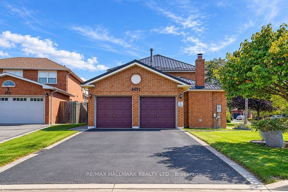 4491 Andiron Court, Mississauga, ON L5V 1C9 – main photo